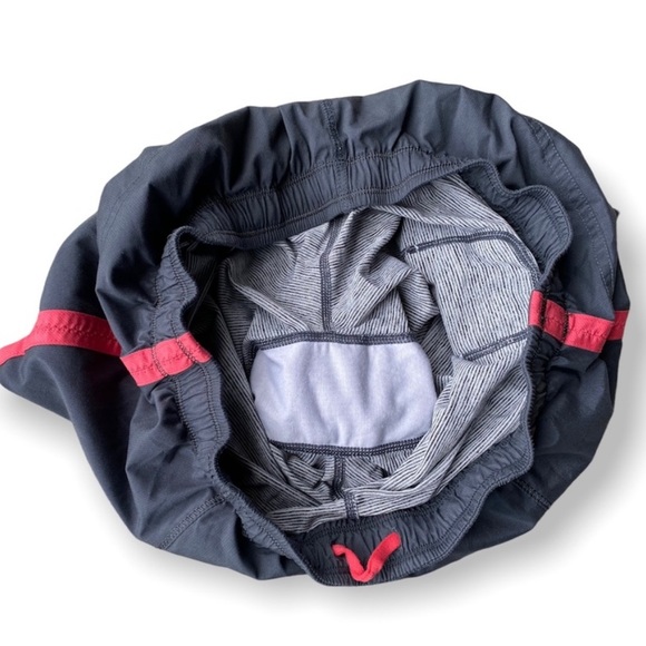 Mint Lululemon shorts size 4 double layer workout shorts running draw string - Picture 7 of 7